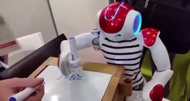 робот и математика