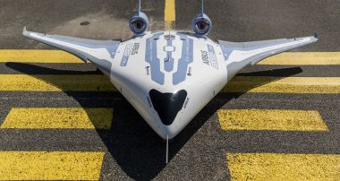 фирма Airbus презентовала MAVERIC — новый тип самолета
