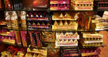 Близько чверті шоколадок Toblerone продаються в магазинах дьюті-фрі