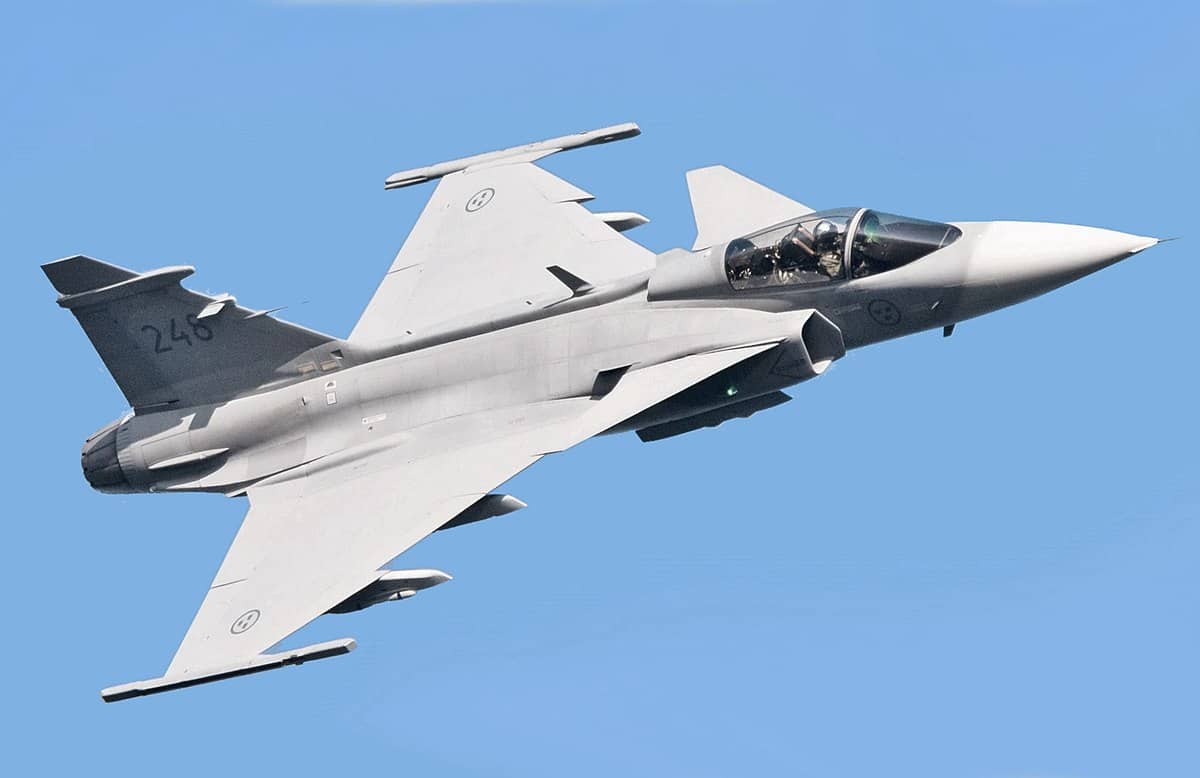 Винищувачі Gripen серійно виробляються з 1993 року