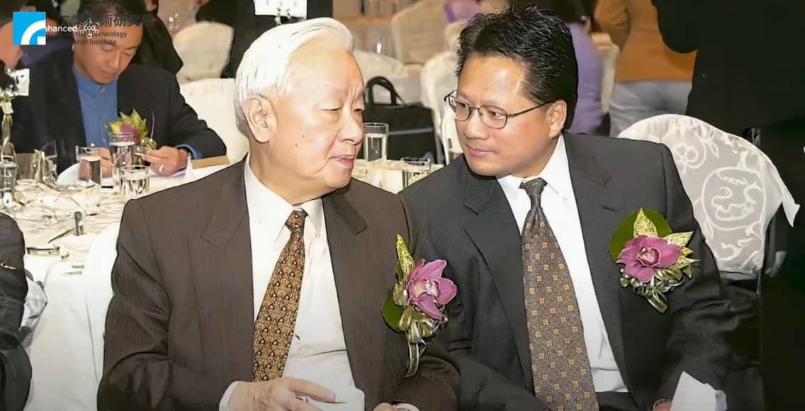 Керівник Nvidia Дженсен Хуанг (праворуч) був одним з перших клієнтів Чанга