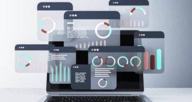 CRM та аналітику в єдину систему