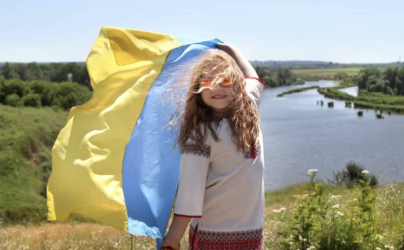 70% українців мають близьких за кордоном