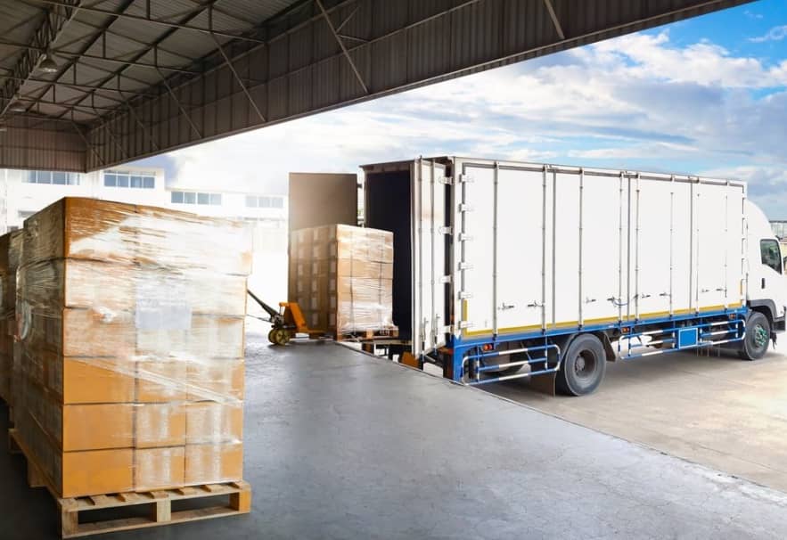 Як забезпечити оперативну автомобільну доставку товарів по Україні