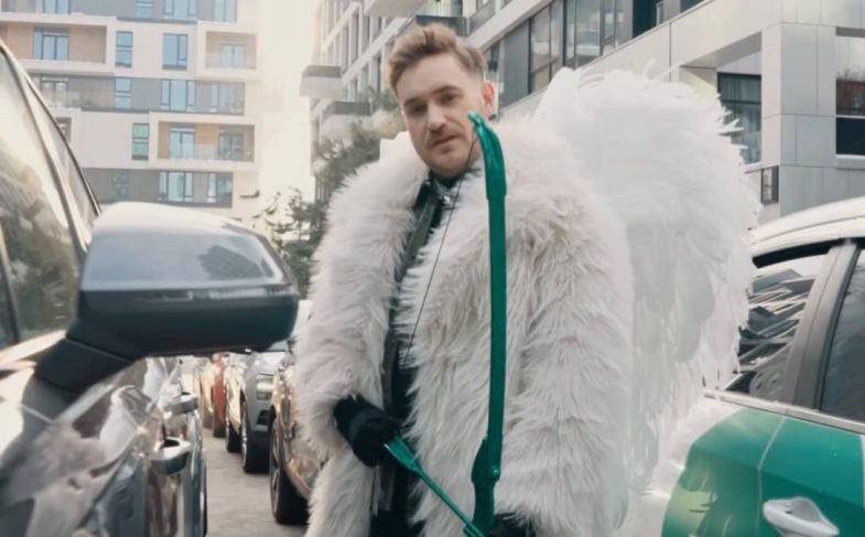 Bolt та Latexfauna