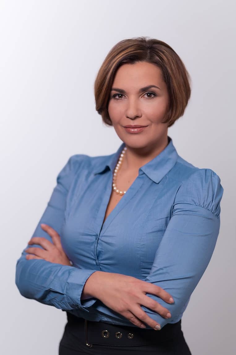 Анна Захараш