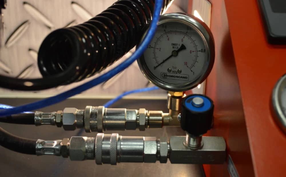 Різновиди мановакуумметрів: від стандартних до корозійностійких моделей