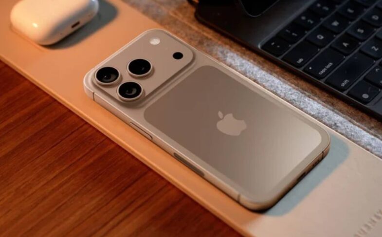 iphone 17 pro max в COMFY