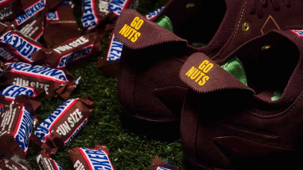 Snickers® та adidas